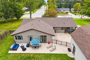 2439 W Point Rd, Green Bay, WI 54304 - Photo 60