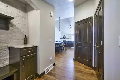 838 Sharon Lane, Pulaski, WI 54162 - Photo 6