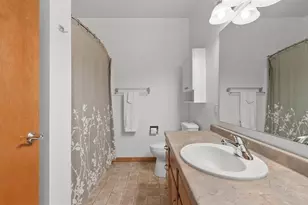 555 Main Ave, De Pere, WI 54115 - Photo 20