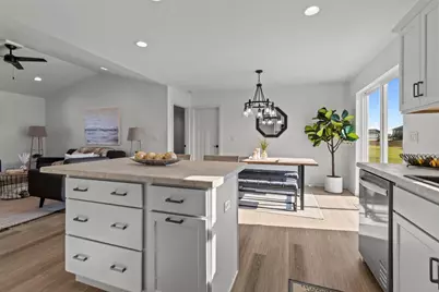 2051 Red Fox Lane, Kaukauna, WI 54130 - Photo 2