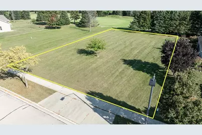 1547 Foxfire Court, Waupaca, WI 54981 - Photo 8