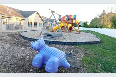 2725 Sussex Road, Green Bay, WI 54311 - Photo 10