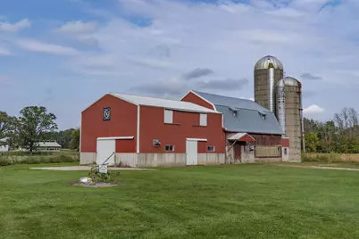 N7736 County Rd D, Bear Creek, WI 54922 - Photo 2