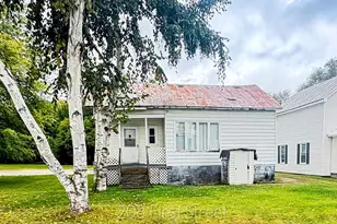 208 1st St, Oconto, WI 54153 - Photo 14