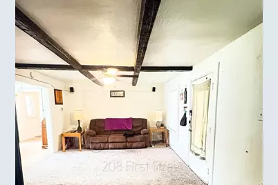 208 1st Street, Oconto, WI 54153 - Photo 4