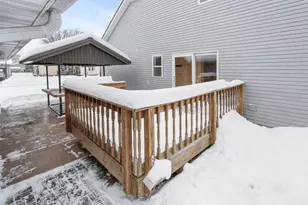 358 Monroe St, Berlin, WI 54923 - Photo 10