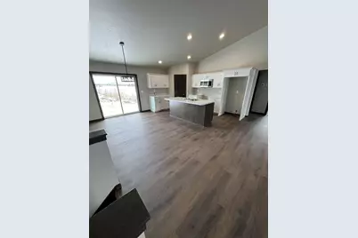 1235 Putnam Drive, Pulaski, WI 54162 - Photo 4