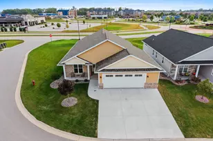 4884 Wyld Berry Wy, Hobart, WI 54155 - Photo 2