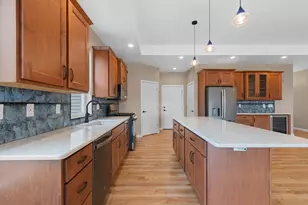 4884 Wyld Berry Wy, Hobart, WI 54155 - Photo 18