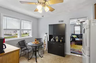 529 Fairview Ave, Neenah, WI 54956 - Photo 6