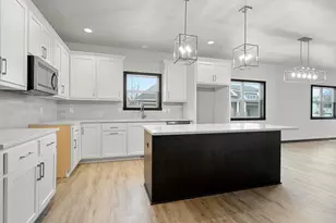 481 Papermill Cir, Kimberly, WI 54136 - Photo 12