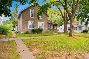 118 W 6th St, Kaukauna, WI 54130 - Photo 2