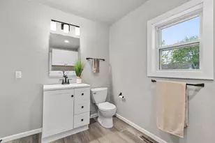 207 Darboy Rd, Combined Locks, WI 54113 - Photo 20