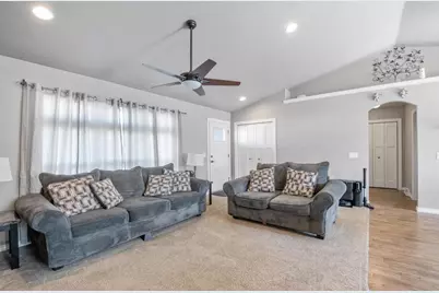 830 Roth Road, De Pere, WI 54115 - Photo 6