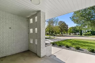 2180 White Swan Dr, Oshkosh, WI 54901 - Photo 54