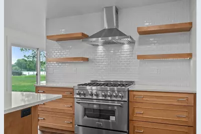 2180 White Swan Drive, Oshkosh, WI 54901 - Photo 14