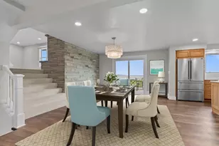 2180 White Swan Dr, Oshkosh, WI 54901 - Photo 8