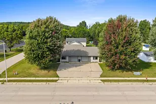 1150 Schabow St, Gresham, WI 54128 - Photo 2