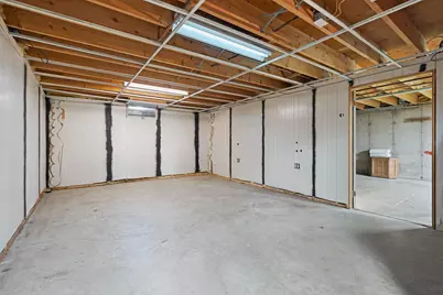 2045 Kassner Drive, Green Bay, WI 54304 - Photo 38