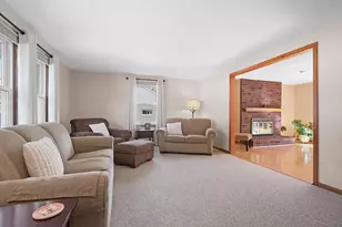 2045 Kassner Dr, Green Bay, WI 54304 - Photo 10