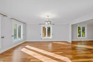 2060 Wintergreen Ct, Green Bay, WI 54304 - Photo 6