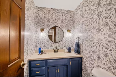 2060 Wintergreen Court, Green Bay, WI 54304 - Photo 24