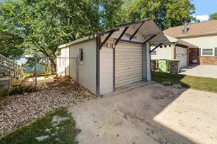 714 Madison St, Beaver Dam, WI 53916 - Photo 24