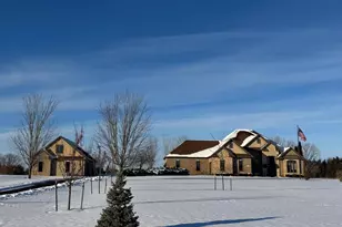 W3552 Equestrian Trail, Appleton, WI 54913 - Photo 2