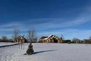 W3552 Equestrian Trail, Appleton, WI 54913 - Photo 6