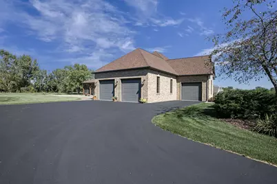 W3552 Equestrian Trail, Appleton, WI 54913 - Photo 16
