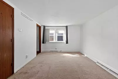 817 N Irwin Avenue, Green Bay, WI 54302 - Photo 6