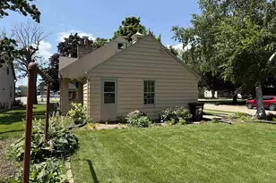 2200 Oregon St, Oshkosh, WI 54902 - Photo 36