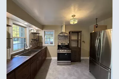 2200 Oregon Street, Oshkosh, WI 54902 - Photo 8