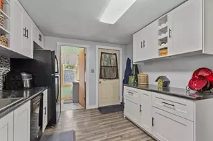 514 E Beacon Ave, New London, WI 54961 - Photo 6