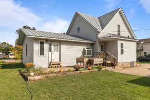 514 E Beacon Ave, New London, WI 54961 - Photo 40