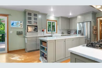 4551 Choctaw Trail, Green Bay, WI 54313 - Photo 6