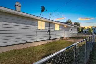 1807 Lincoln St, Marinette, WI 54143 - Photo 8