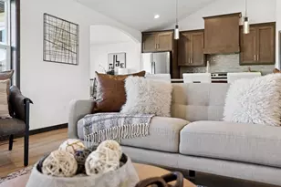 1338 Highland Rdg Dr, De Pere, WI 54115 - Photo 8