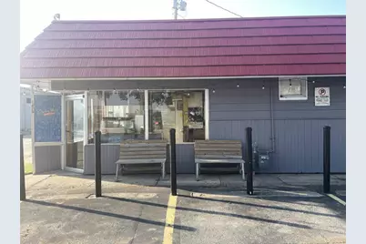 1429 S Main Street, Oshkosh, WI 54902 - Photo 2