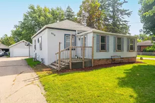 2716 Harrison St, Oshkosh, WI 54901 - Photo 1