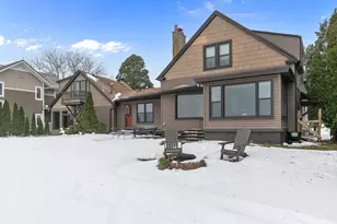 2346 Hickory Ln, Oshkosh, WI 54901 - Photo 4