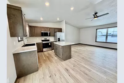 2034 Red Fox Lane, Kaukauna, WI 54130 - Photo 2