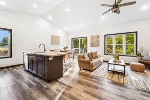 3198 W Ryegrass Dr, Appleton, WI 54913 - Photo 2