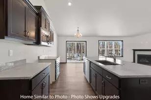 1562 Frontier Rd, Luxemburg, WI 54217 - Photo 12