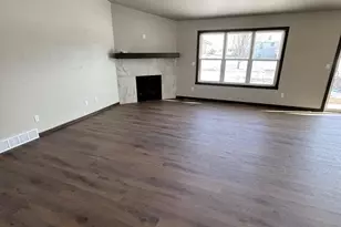 1562 Frontier Rd, Luxemburg, WI 54217 - Photo 2