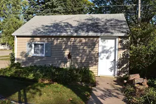 655 W 19th Ave, Oshkosh, WI 54902 - Photo 8