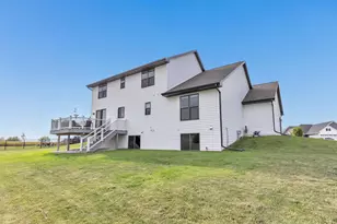 1004 Gulfstream Ct, De Pere, WI 54115 - Photo 26