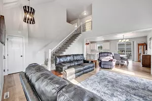 1004 Gulfstream Ct, De Pere, WI 54115 - Photo 4