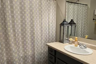 2340 Ladybird Dr, Neenah, WI 54956 - Photo 10