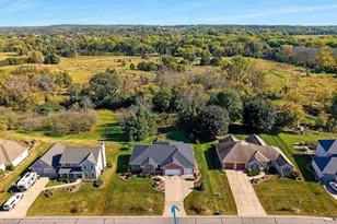 2087 Swanstone Cir, De Pere, WI 54115 - Photo 76